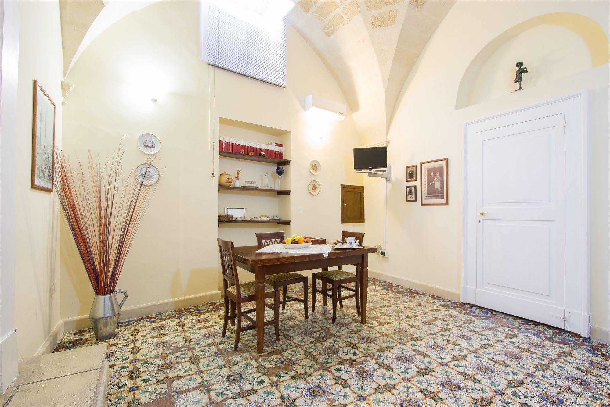 B&B Casa Li Santi Лечче Екстер'єр фото