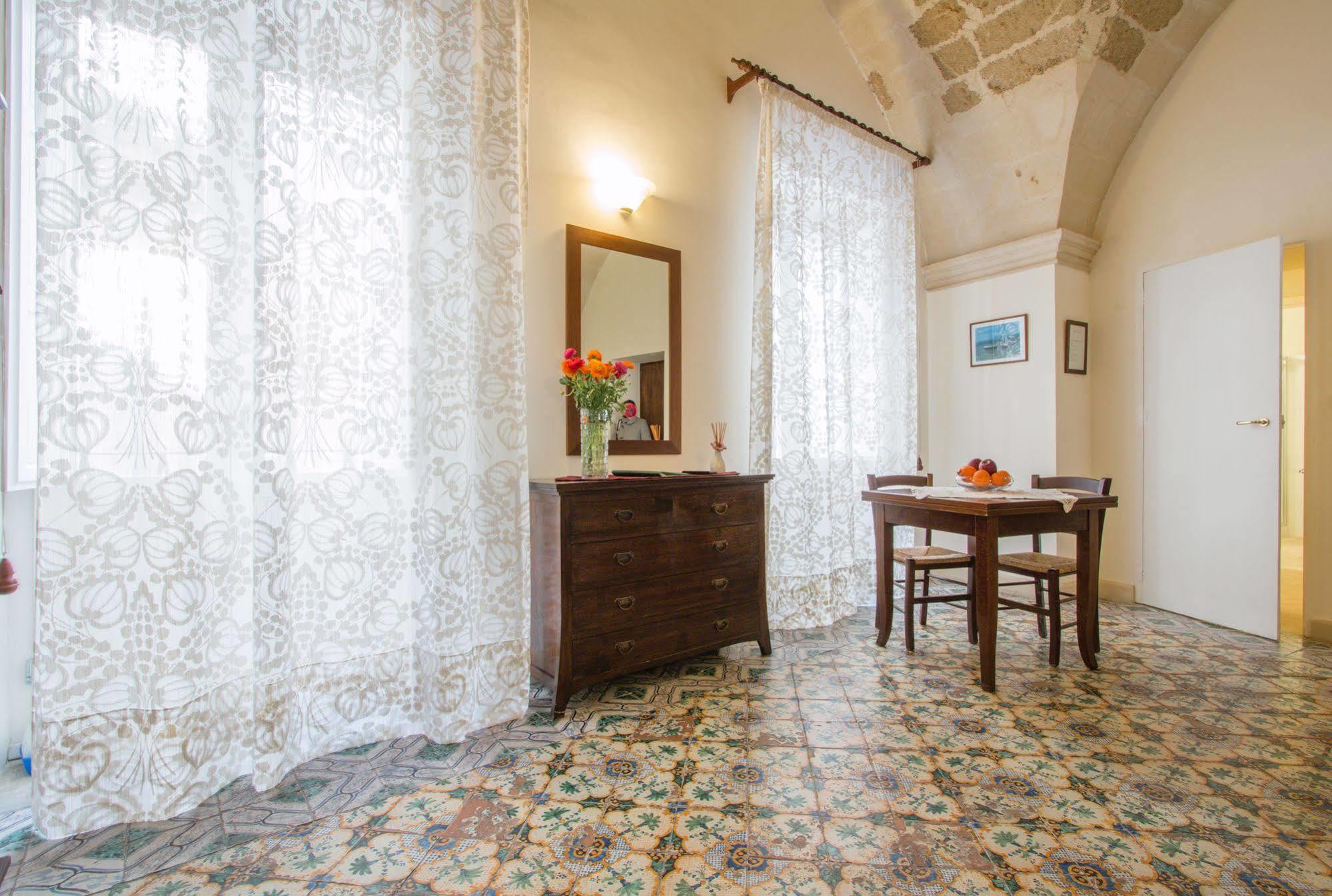 B&B Casa Li Santi Лечче Екстер'єр фото